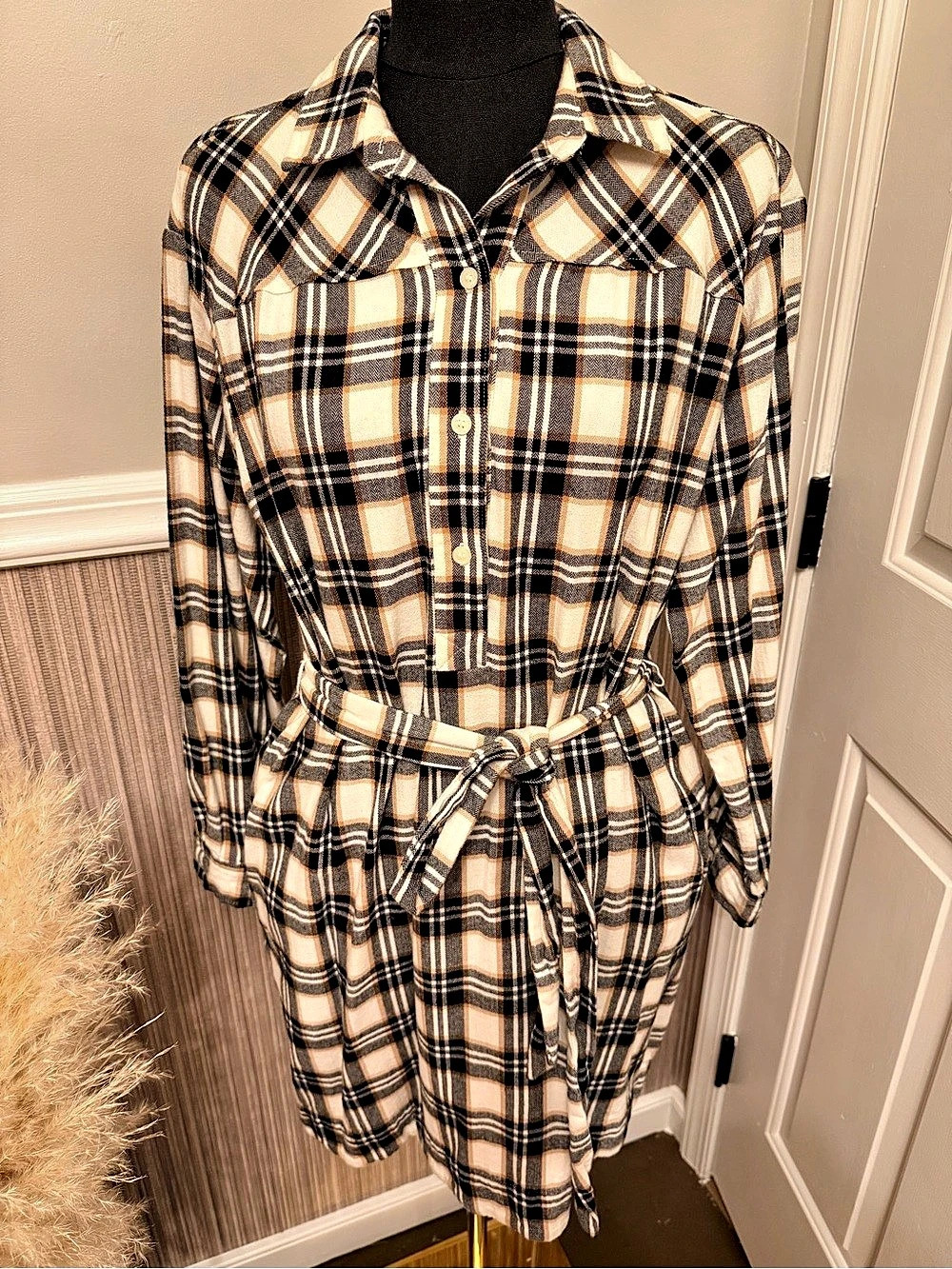 LOFT Plaid Belted Shirt Dress Black Tan Cream Cotton Size M